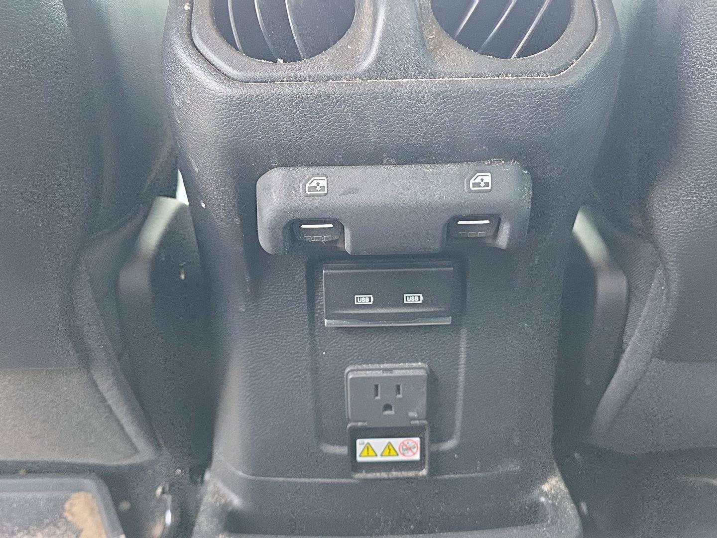Used 2024 Jeep Wrangler Unlimited Rubicon 4xe AWD/4WD image 18