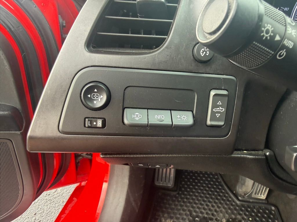 Used 2018 Chevrolet Corvette Stingray Convertible w/ 3LT Preferred Equipment Group image 21