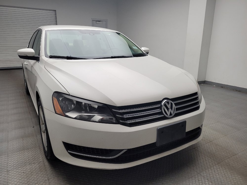 Used 2015 Volkswagen Passat 1.8T SE FWD image 14