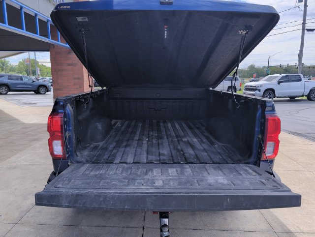 Used 2017 Chevrolet Silverado 1500 LTZ Z71 w/ LTZ Plus Package AWD/4WD image 22