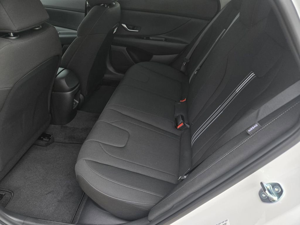 New 2026 Hyundai Elantra Blue FWD image 15