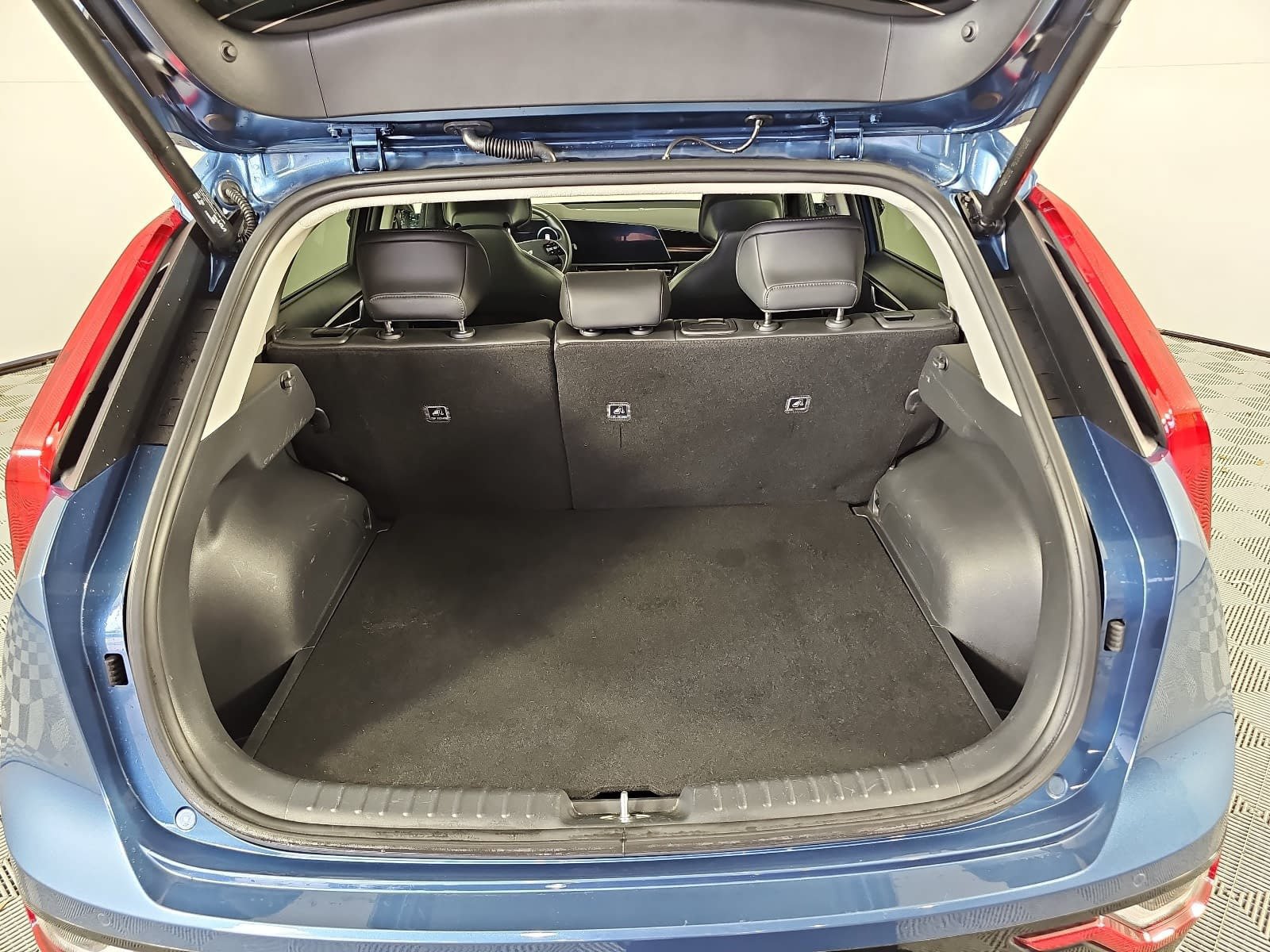Used 2023 Kia Niro Wave FWD image 12