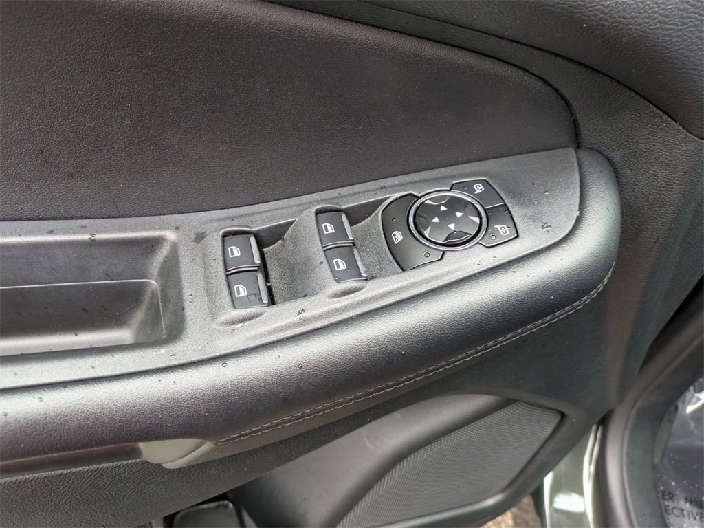 Used 2023 Ford Edge SEL w/ Convenience Package image 15