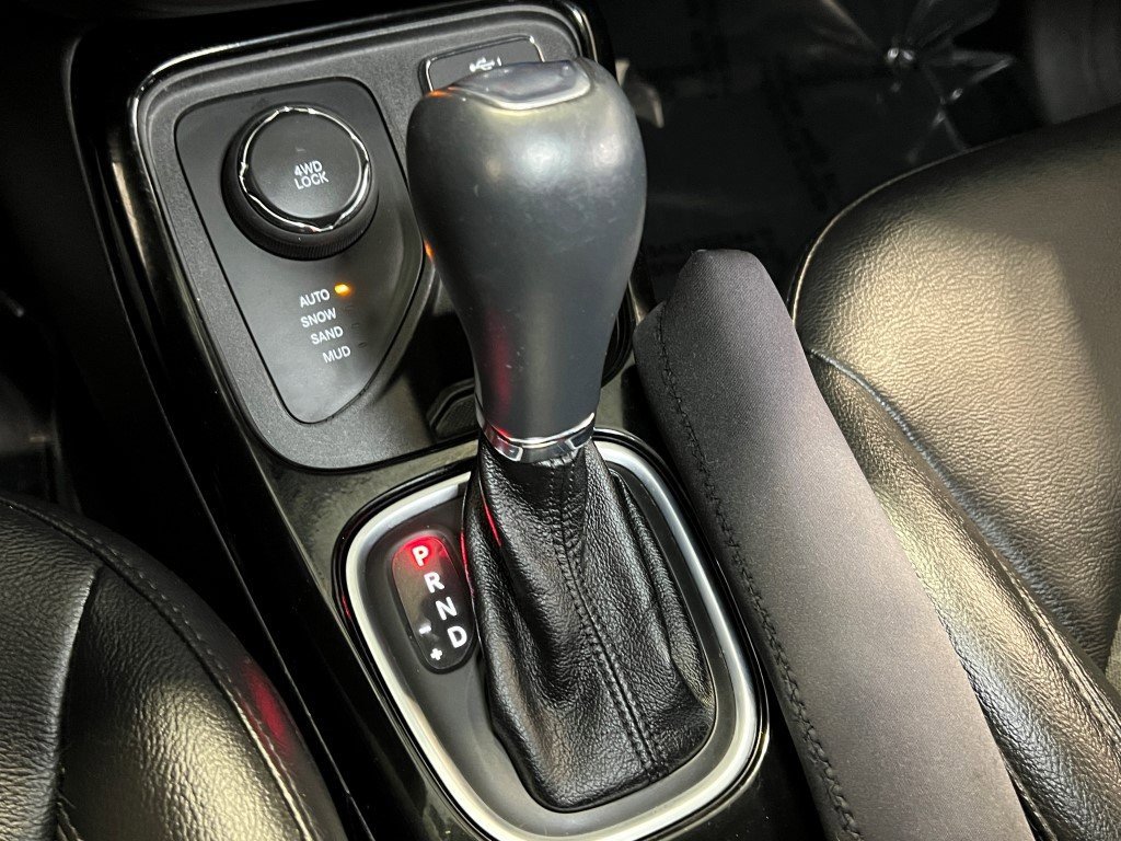 Certified 2021 Jeep Compass Latitude w/ Sun and Sound Group image 50