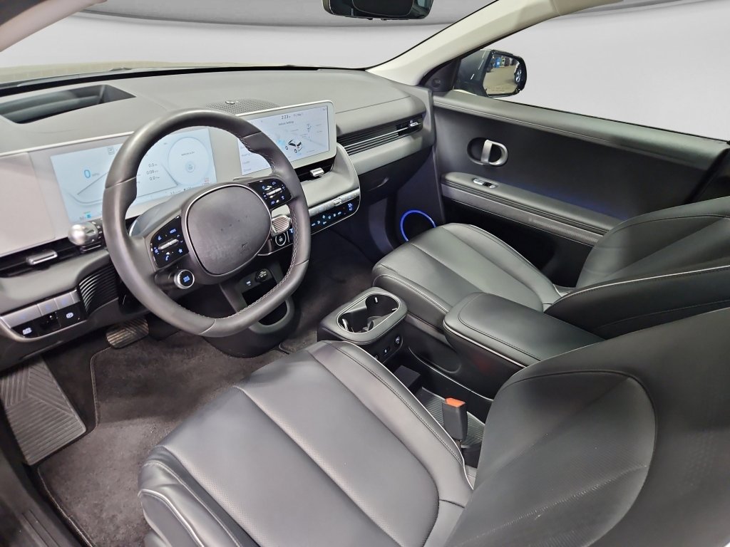 Used 2024 Hyundai Ioniq 5 Limited AWD/4WD image 18