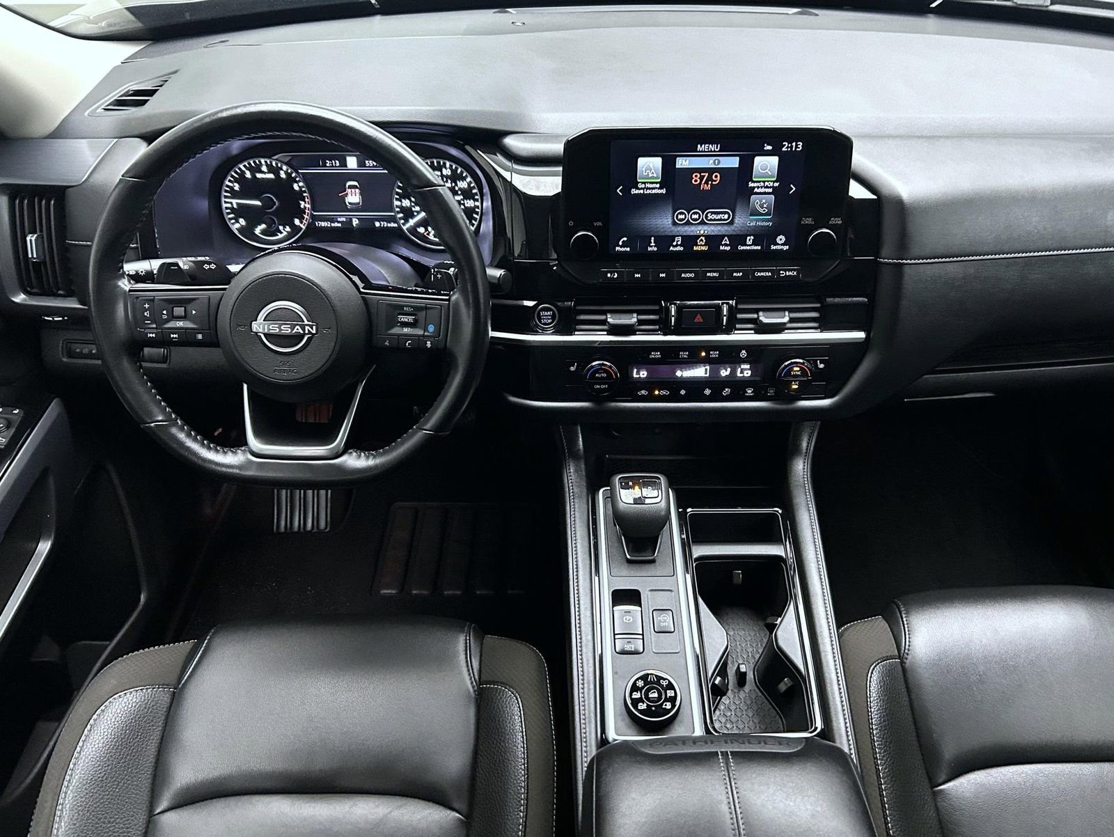 Used 2023 Nissan Pathfinder SL image 12