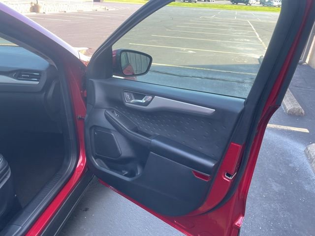 Used 2020 Ford Escape SEL image 45