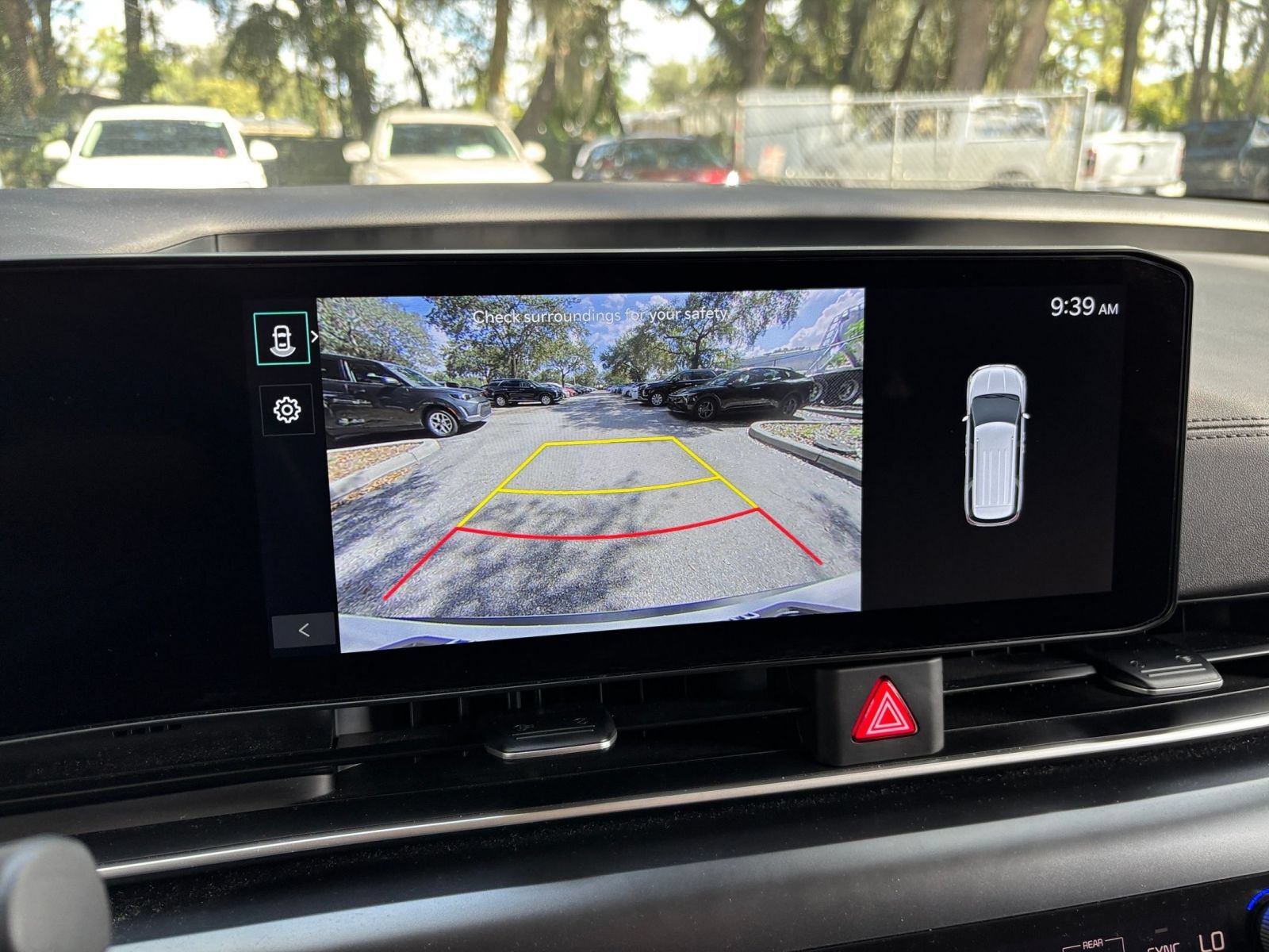 Used 2026 Kia Carnival FWD image 26