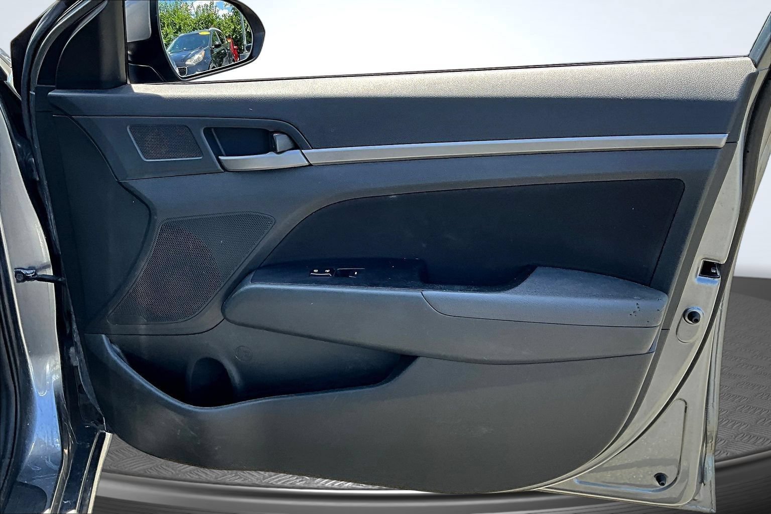 Used 2018 Hyundai Elantra SEL w/ Cargo Package FWD image 25