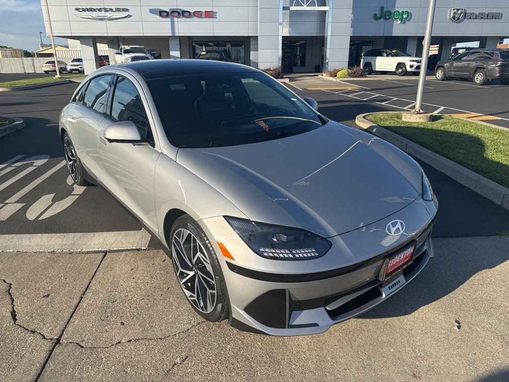 Used 2023 Hyundai Ioniq 6 Limited image 2