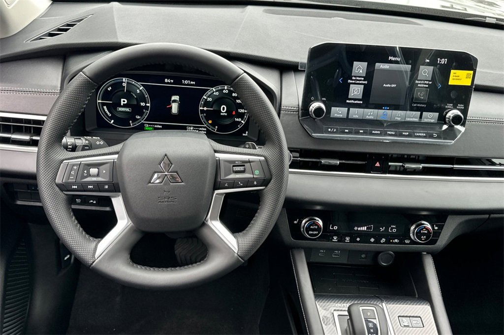 New 2025 Mitsubishi Outlander SE image 15