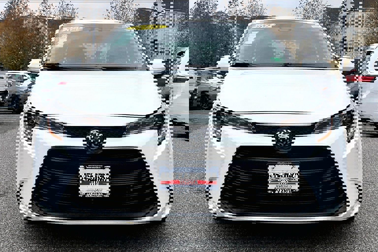 Used 2025 Toyota Corolla LE image 3