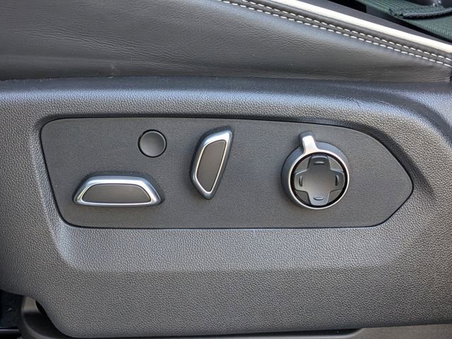 Used 2025 GMC Sierra 2500 AT4X image 15