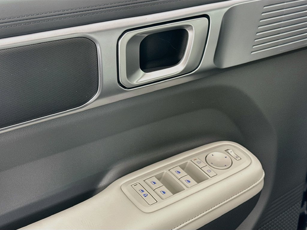 New 2027 Hyundai Santa Fe SEL FWD image 18