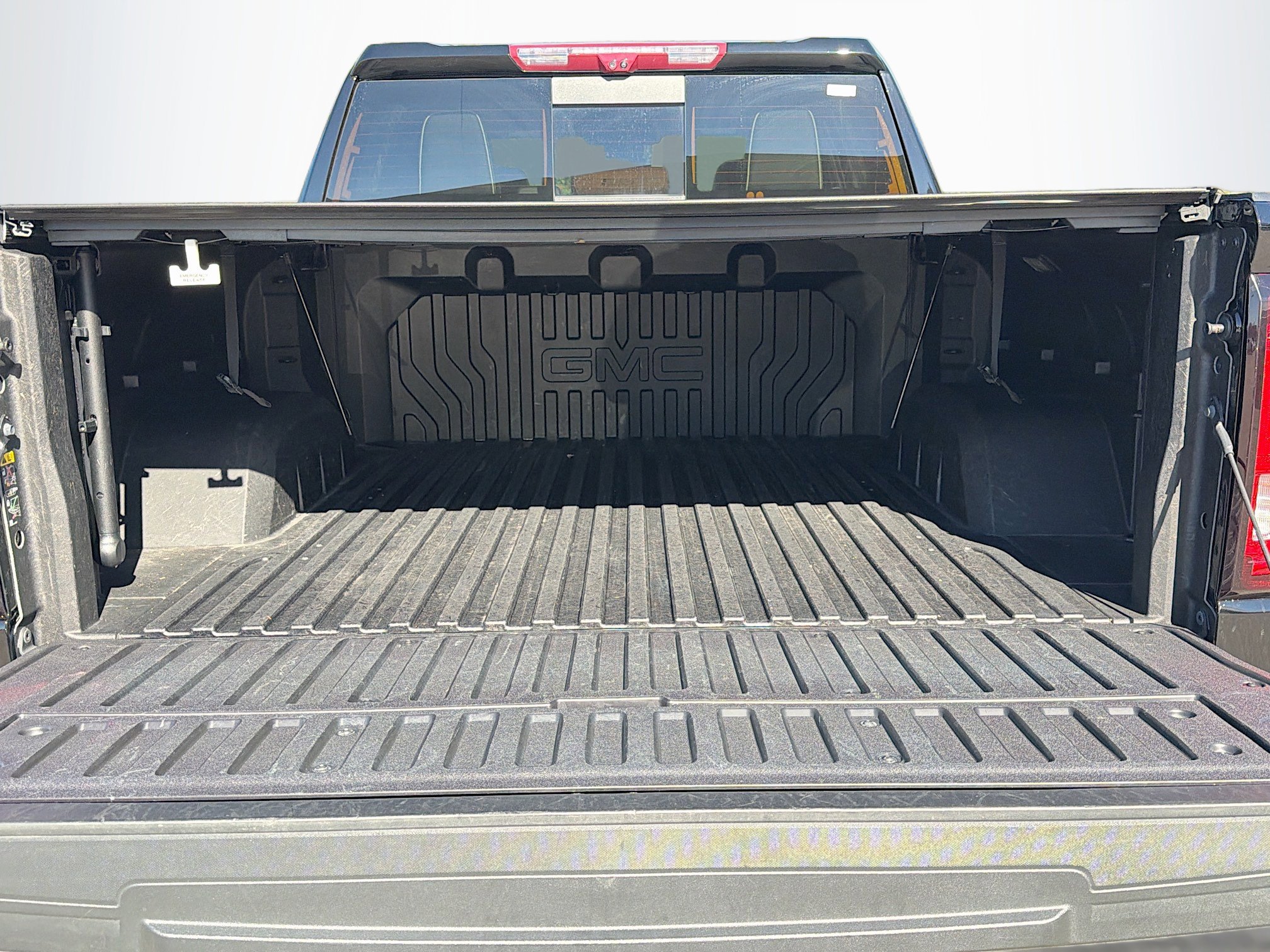 Used 2024 GMC Sierra 1500 Denali Ultimate image 12