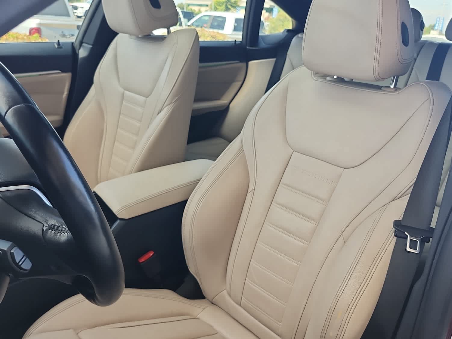 Used 2023 BMW i4 eDrive40 w/ Premium Package RWD image 16