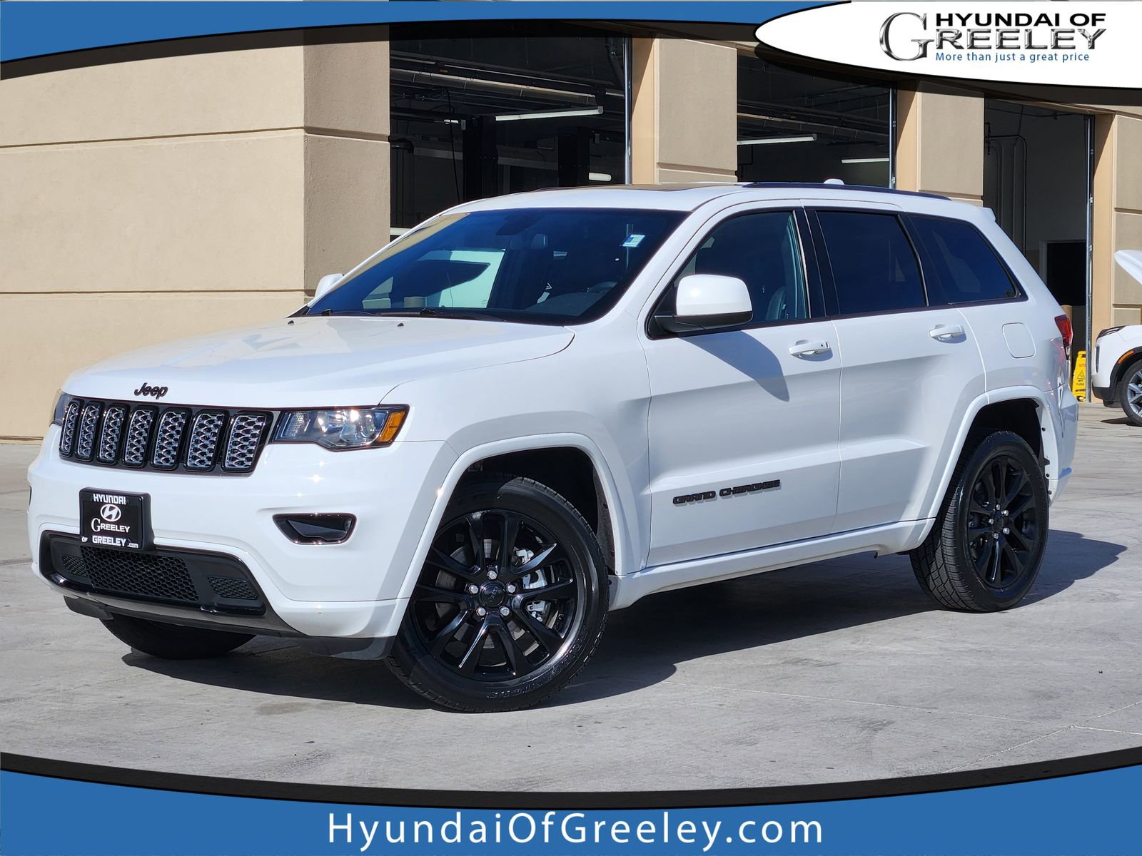 Used 2021 Jeep Grand Cherokee Laredo X AWD/4WD image 1