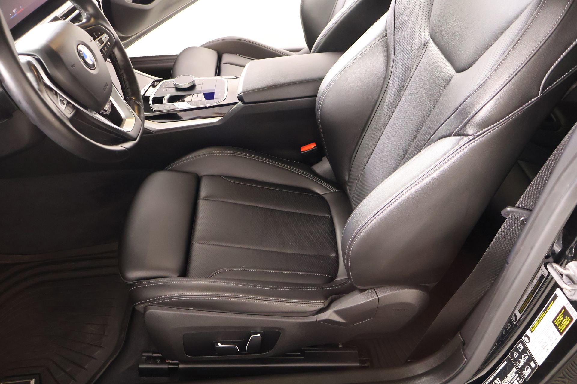 Used 2024 BMW 230i xDrive 230i xDrive w/ Convenience Package image 12