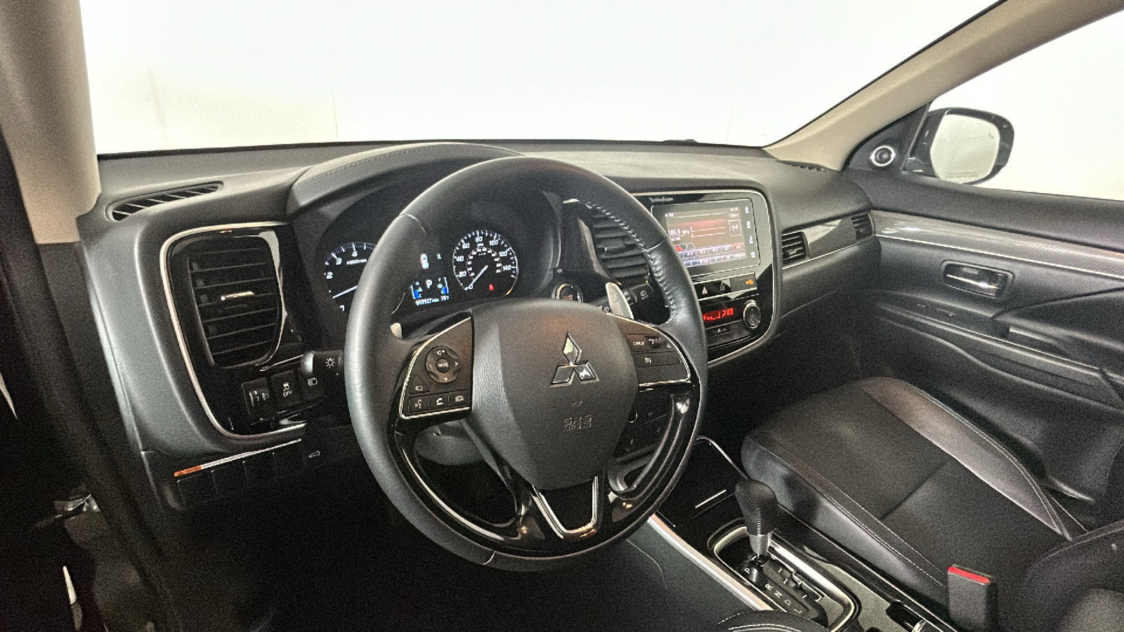 Used 2019 Mitsubishi Outlander GT AWD/4WD image 15