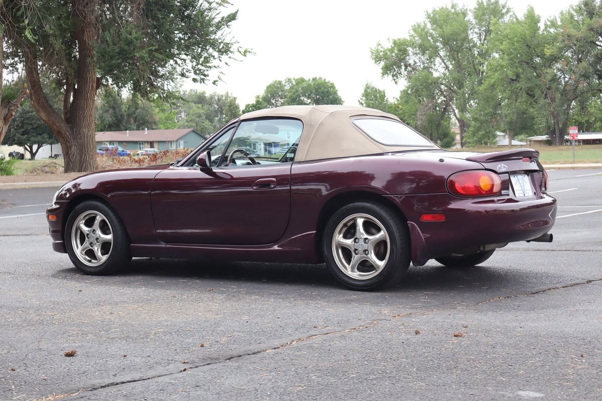 Used 2000 MAZDA MX-5 Miata RWD image 20