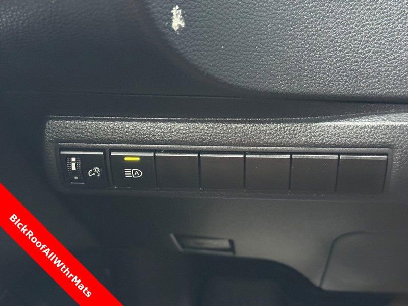 Used 2021 Toyota Corolla SE image 29