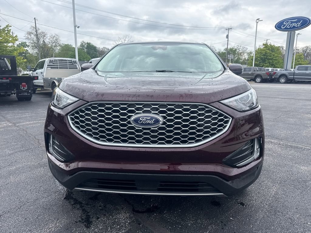 Used 2024 Ford Edge SEL w/ Convenience Package AWD/4WD image 3