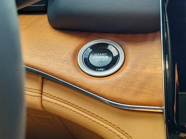 Used 2024 Jeep Grand Cherokee L Summit AWD/4WD image 29