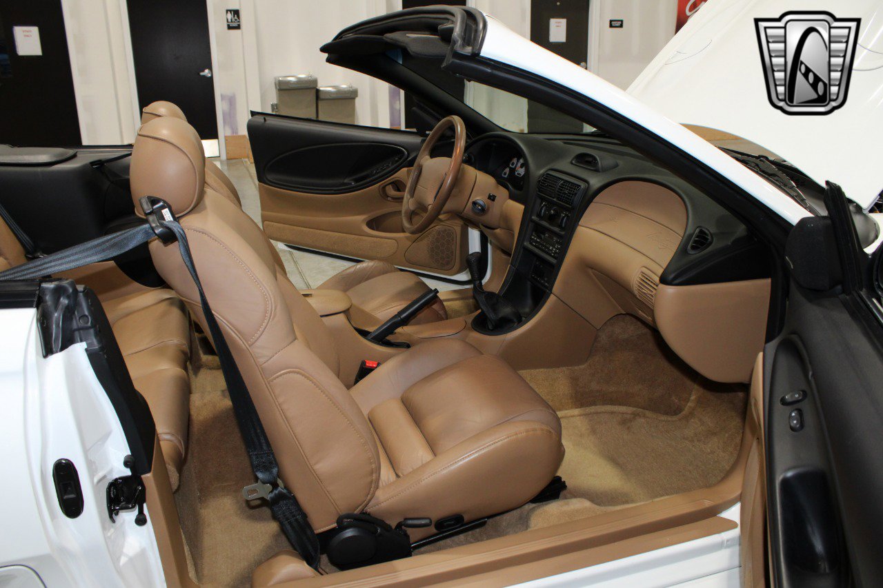 Used 1996 Ford Mustang Cobra image 7