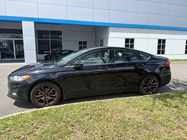 Used 2019 Ford Fusion SE w/ Equipment Group 151A FWD image 6