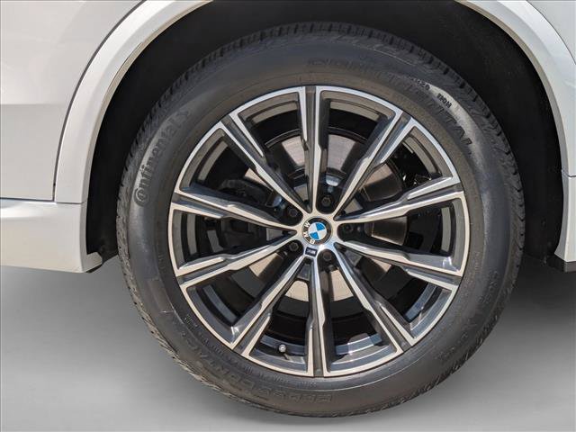 Used 2022 BMW X5 xDrive40i w/ M Sport Package AWD/4WD image 25