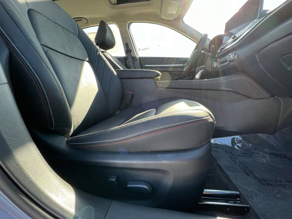 Certified 2024 Nissan Altima 2.5 SR w/ SR Premium Package image 29