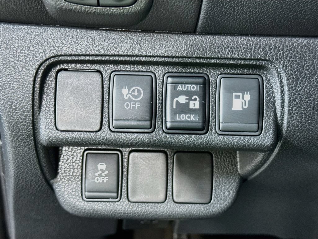 Used 2016 Nissan Leaf S w/ Charger Package FWD image 16