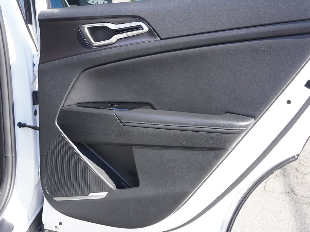 Used 2023 Kia Sportage EX FWD image 24