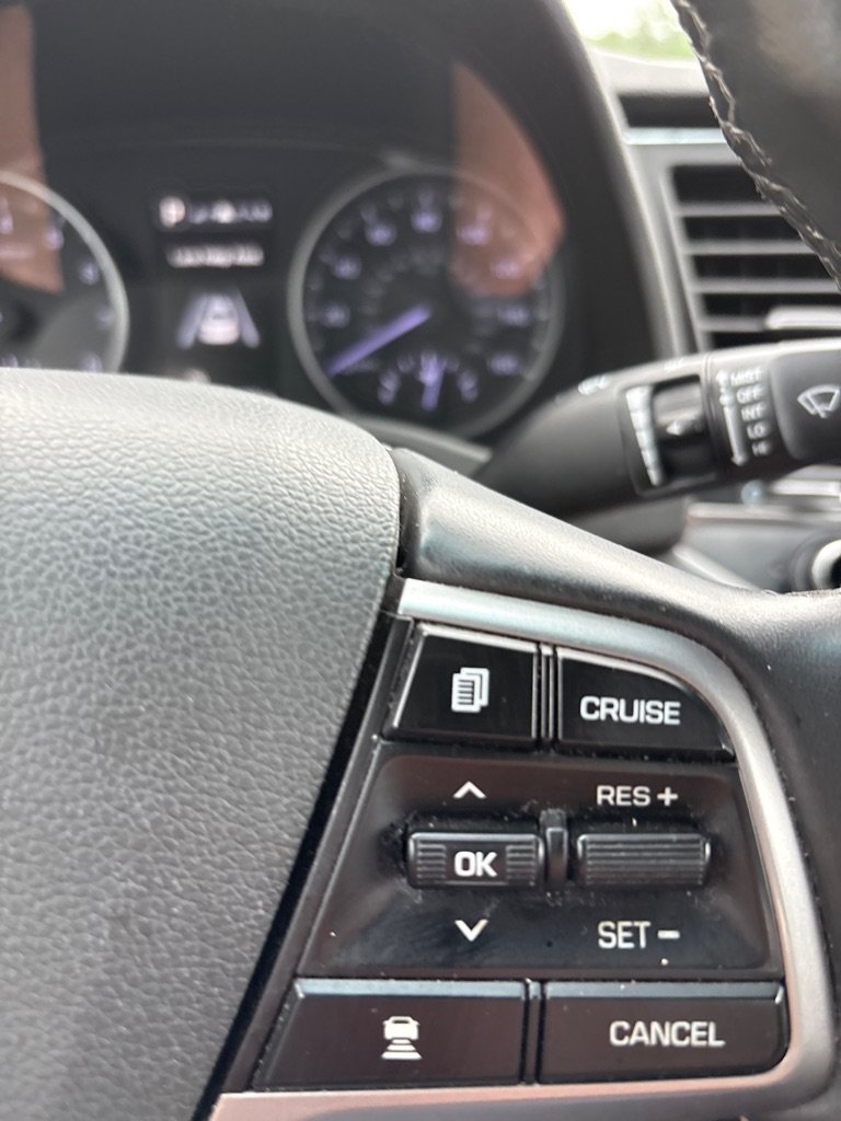 Used 2017 Hyundai Elantra Limited w/ Limited Ultimate Package 05 FWD image 19