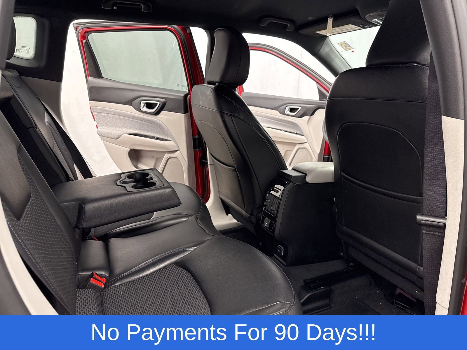 Used 2023 Jeep Compass Latitude AWD/4WD image 31