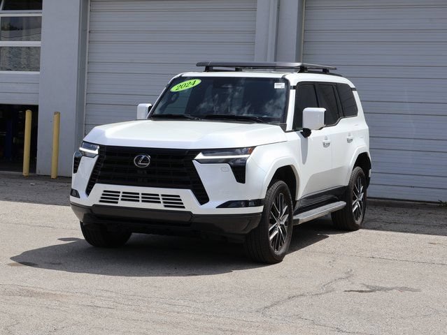 Used 2024 Lexus GX 550 w/ Accessory Package (2T) AWD/4WD image 4