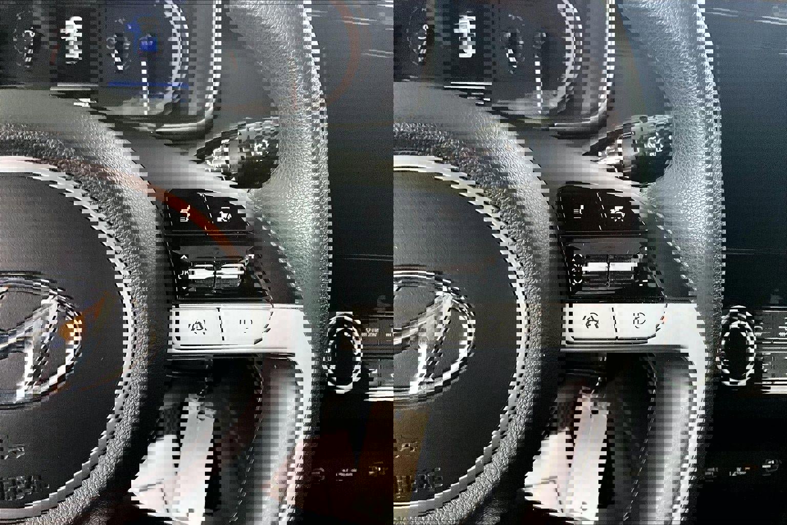 Used 2023 Hyundai Santa Cruz SE image 12