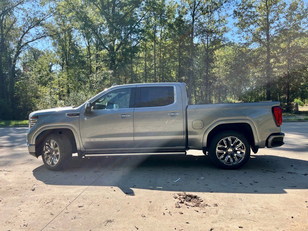 New 2026 GMC Sierra 1500 Denali w/ Denali Reserve Package image 3