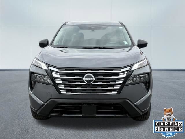 Used 2025 Nissan Rogue S image 4