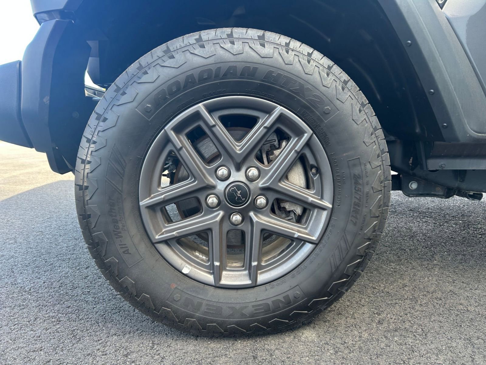 Used 2025 Jeep Wrangler Sport S image 30