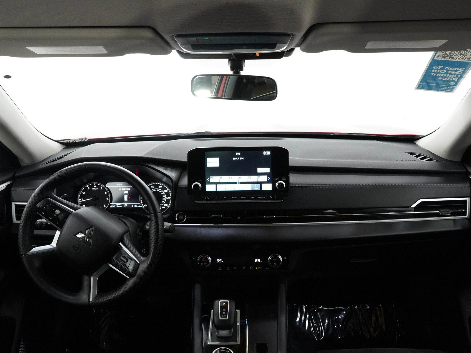 Used 2023 Mitsubishi Outlander SE AWD/4WD image 13