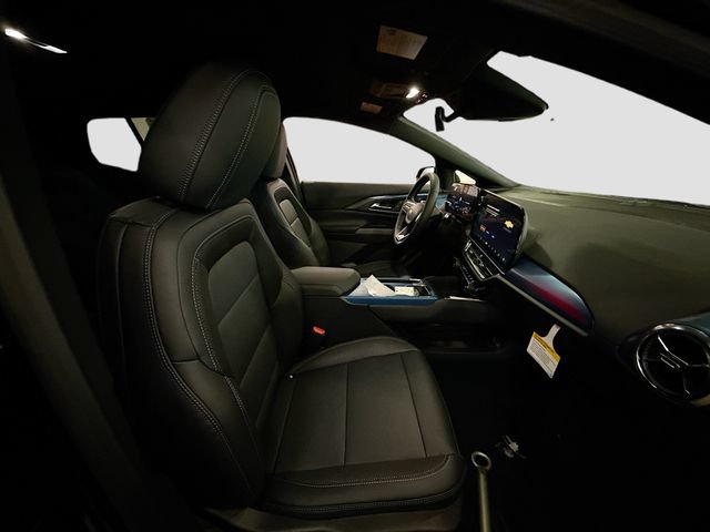 New 2026 Chevrolet Equinox EV LT AWD/4WD image 28