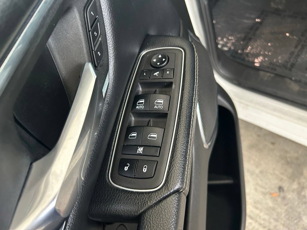 Used 2024 RAM 1500 Laramie RWD image 40