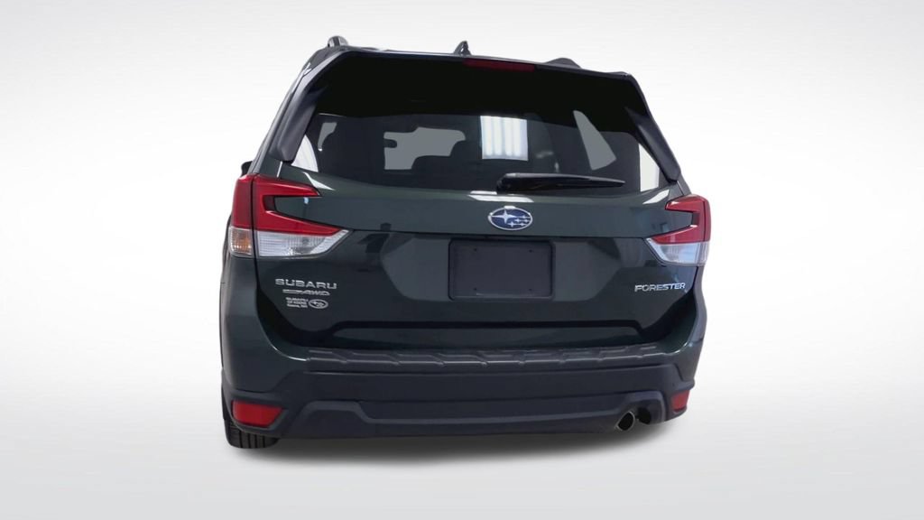 Used 2023 Subaru Forester Limited AWD/4WD image 7