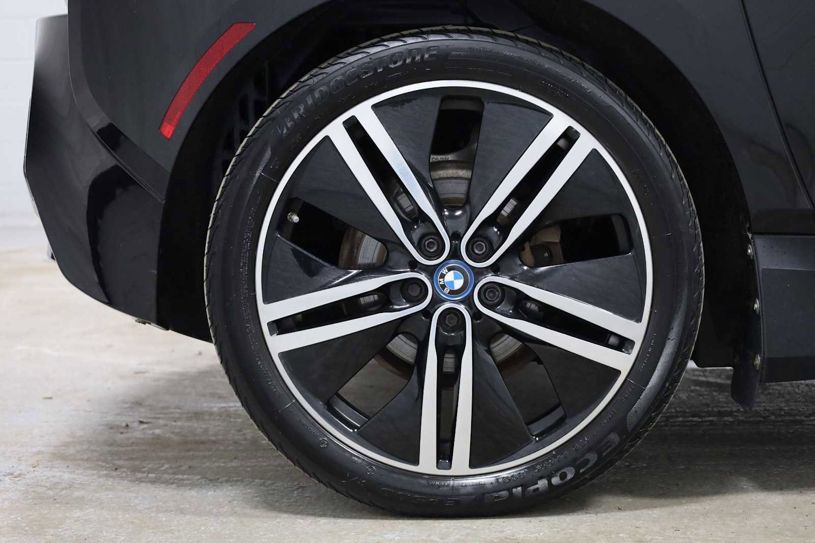 Used 2016 BMW i3 image 36