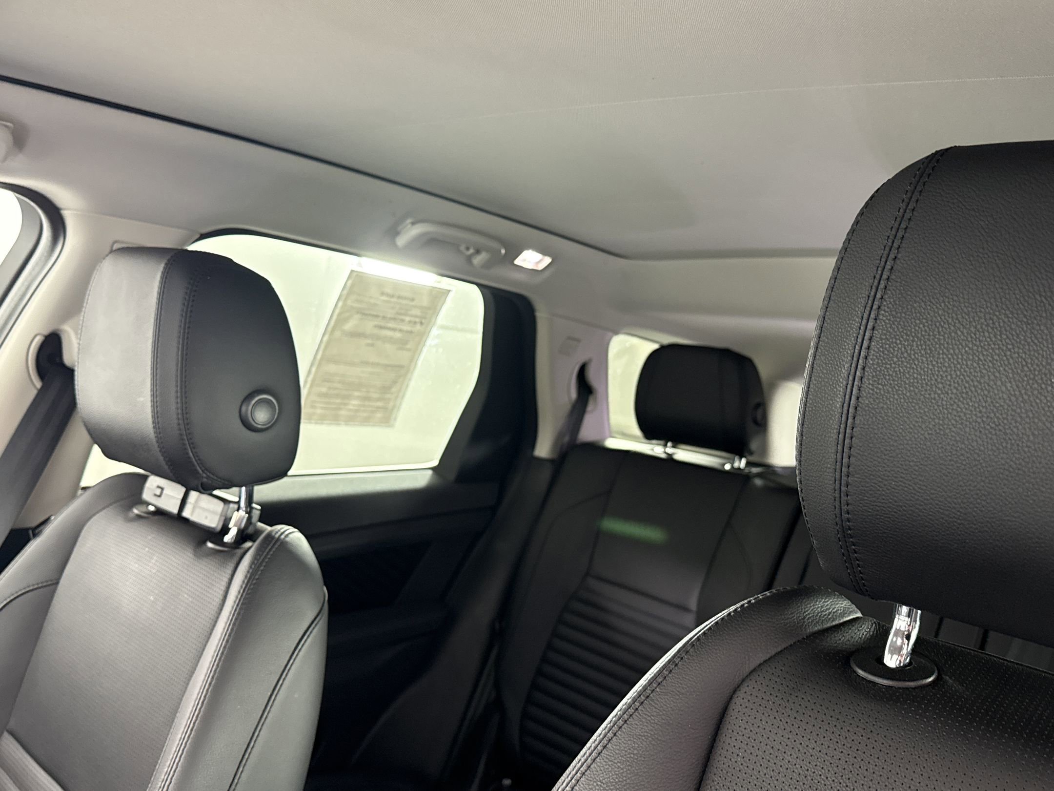 Used 2022 Land Rover Discovery Sport S image 22