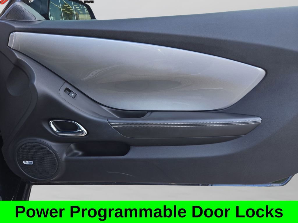 Used 2010 Chevrolet Camaro SS image 15