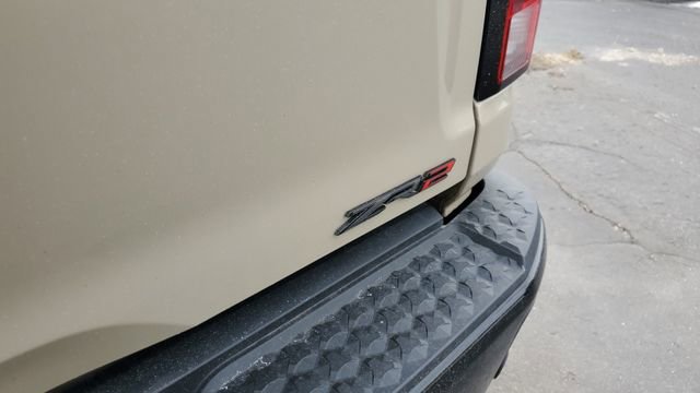 Used 2024 Chevrolet Colorado ZR2 w/ ZR2 Convenience Package III AWD/4WD image 32