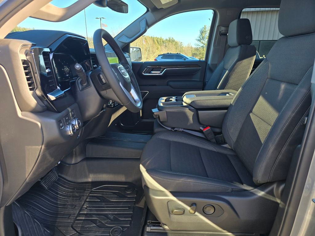 New 2026 GMC Sierra 1500 SLE image 4