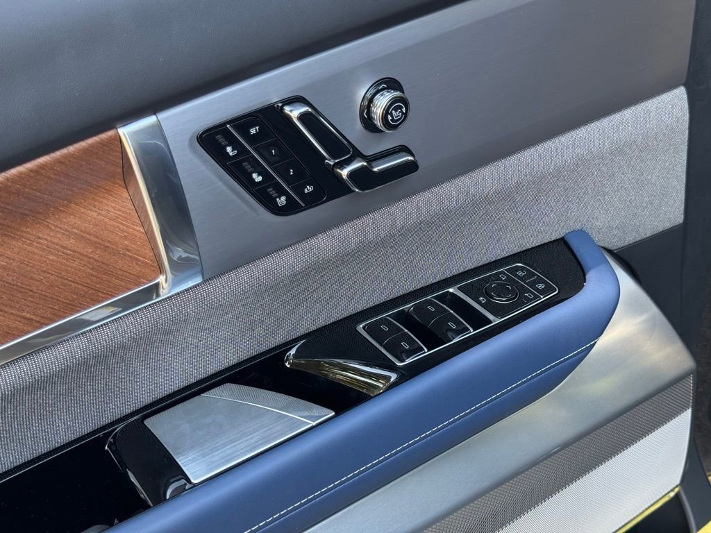 New 2026 Cadillac Vistiq Premium Luxury image 18